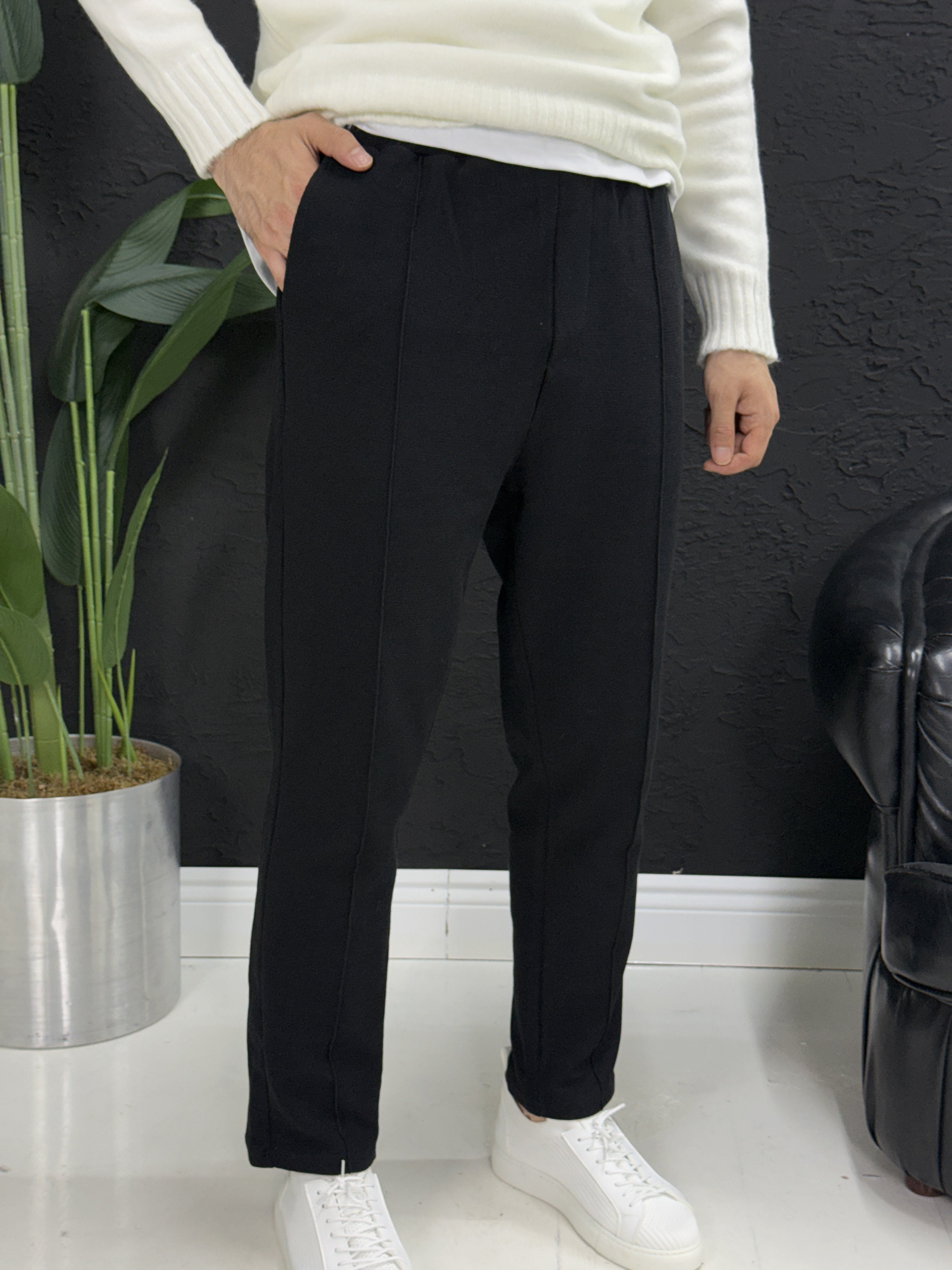 Temiz üç iplik boyfriend kesim çıma detaylı eşofman pantolon