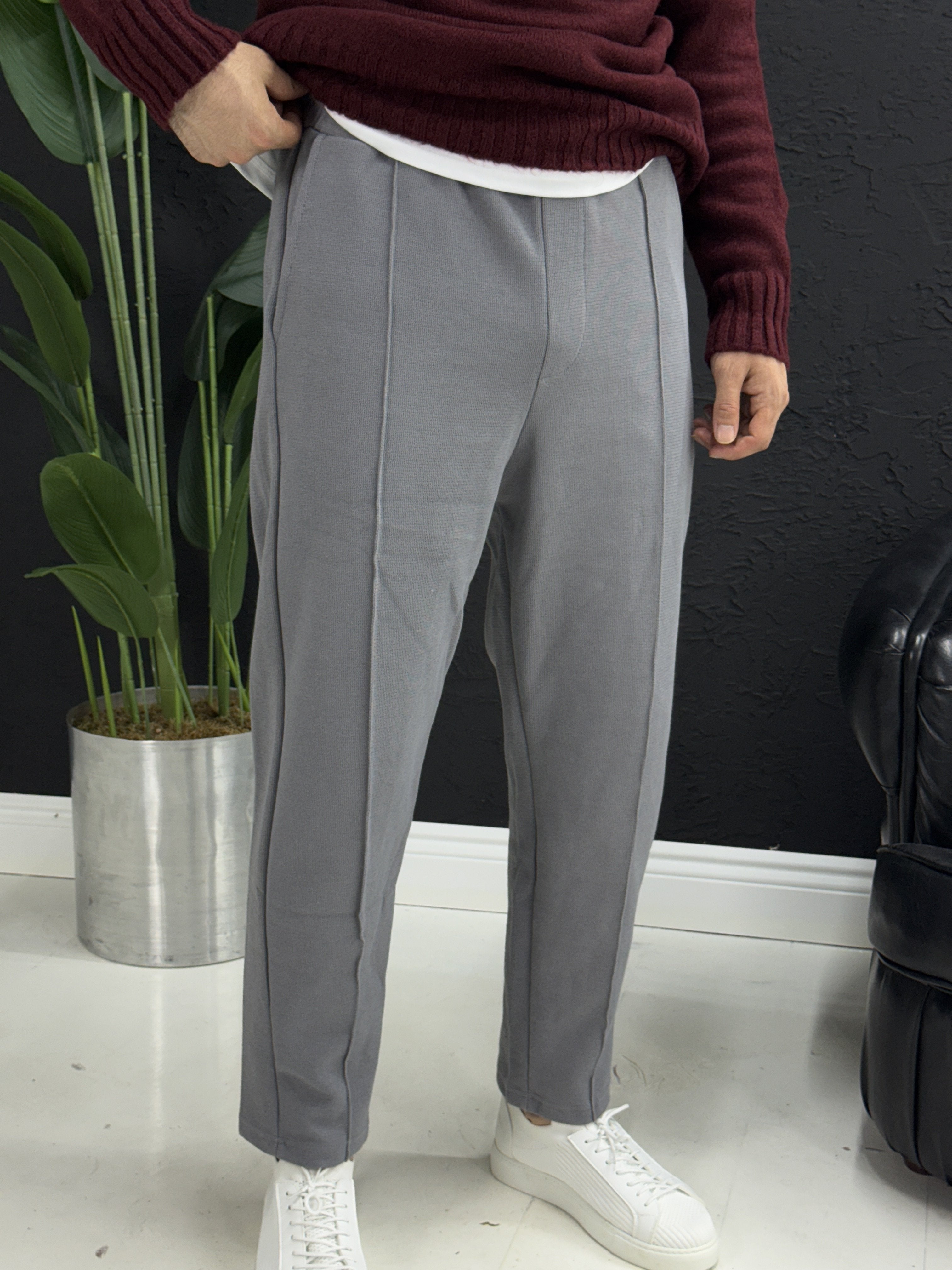 Temiz üç iplik boyfriend kesim çıma detaylı eşofman pantolon