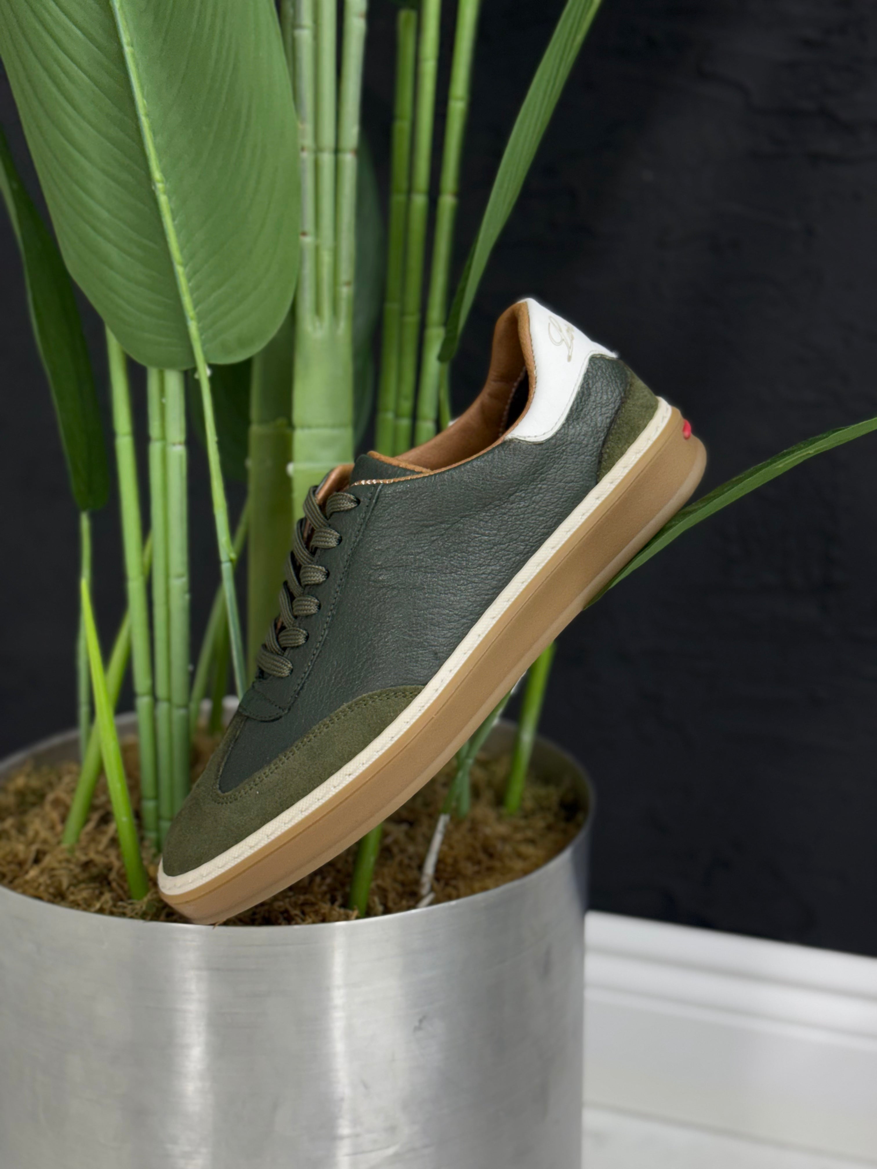 Bağcık detayı Gerçek hakiki deri spor ayakkabı