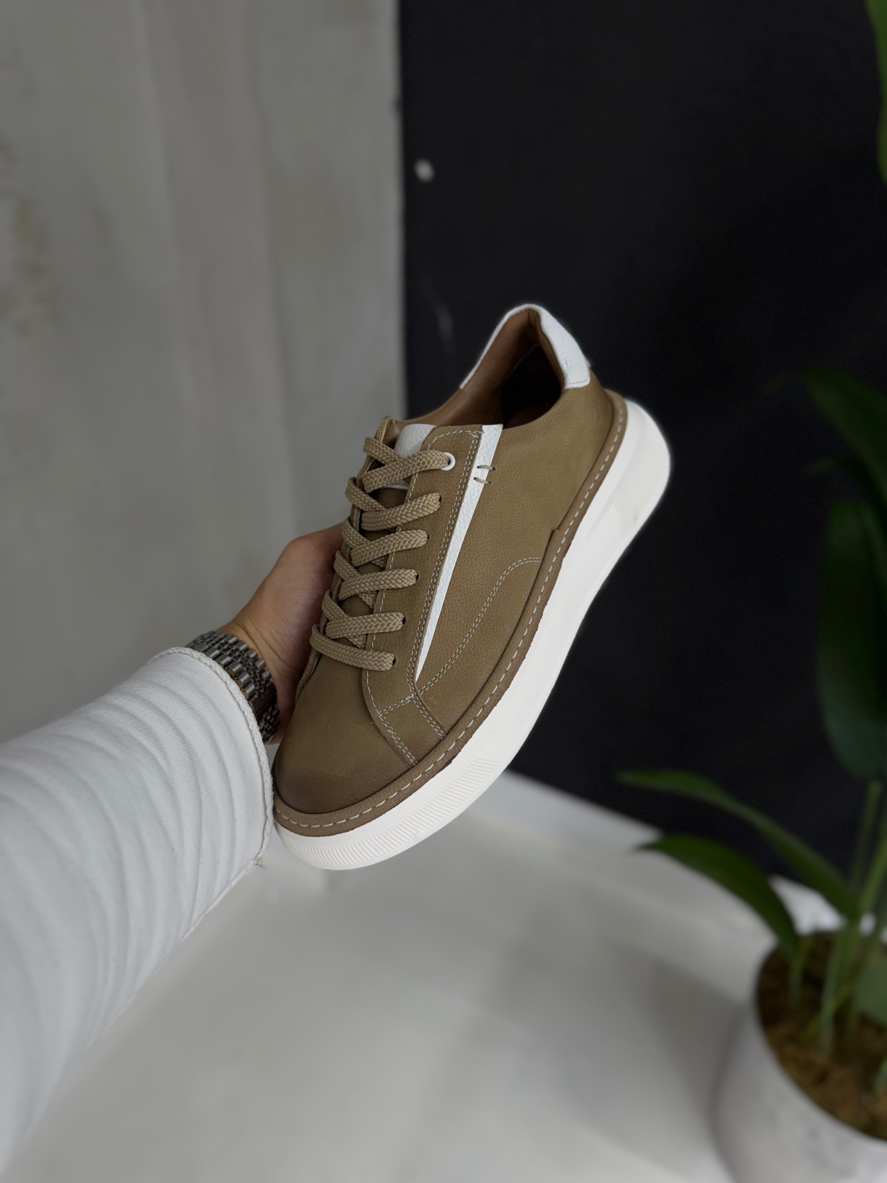 Bağcık detayı Gerçek hakiki deri spor ayakkabı