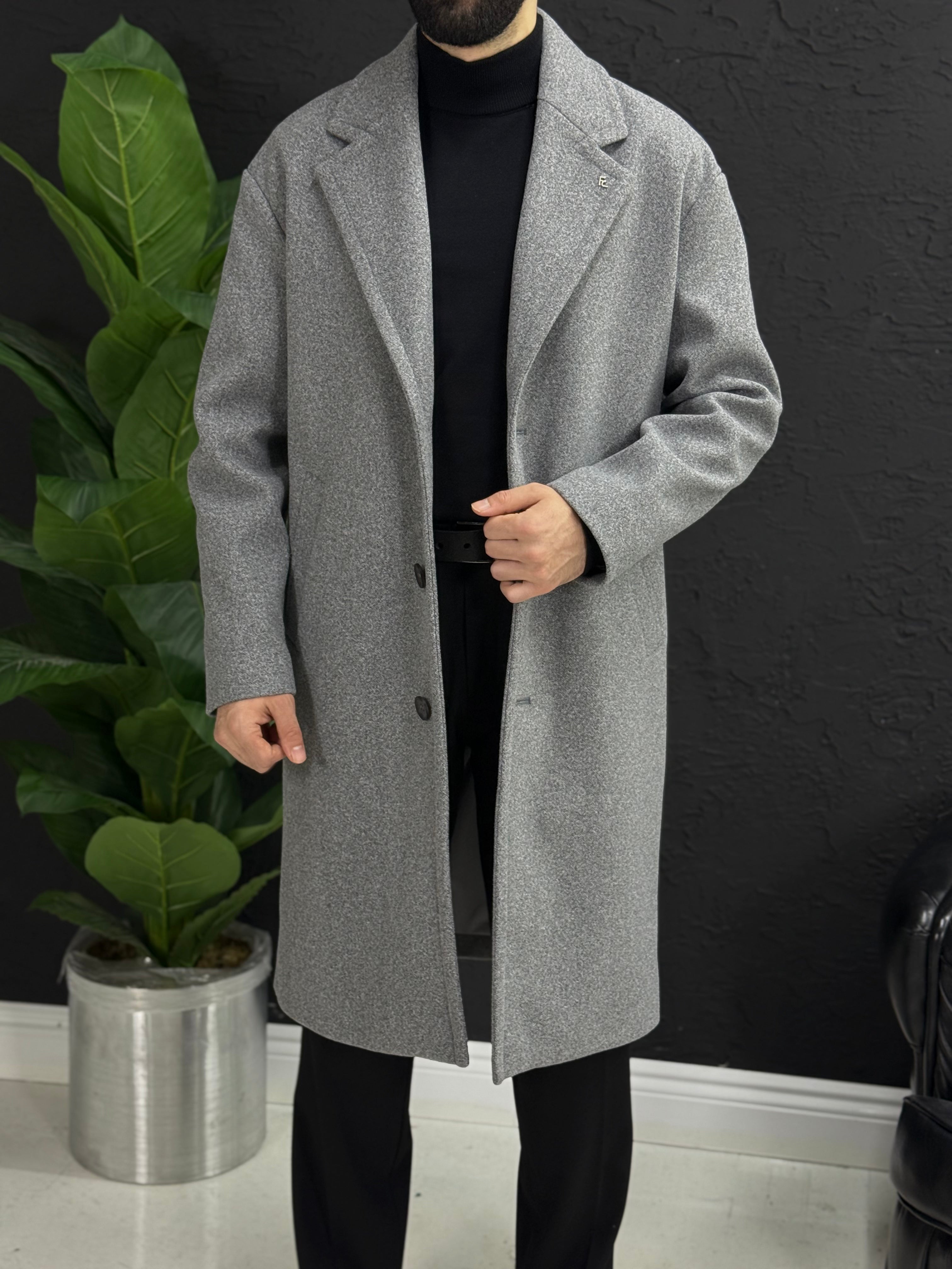 Dökümlü kaşe kaban üç düğmeli geniş yaka içi tamamen astarlı