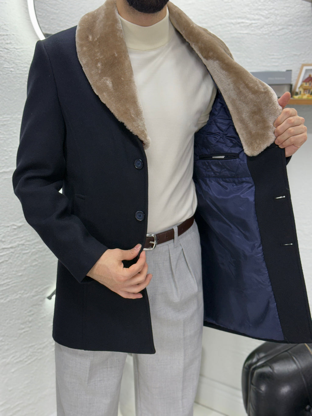 Klasik Körüklü yaka kısa kaşe kaban üç düğmeli kalıp Slim fit